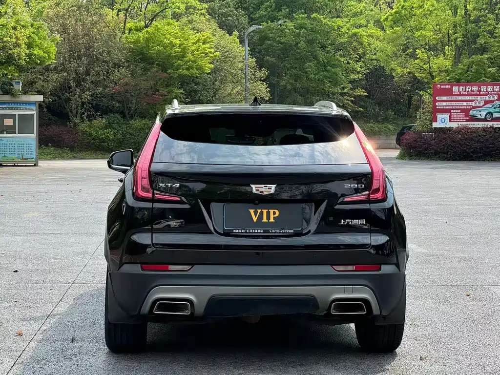 Cadillac XT4 2020 — фото 6