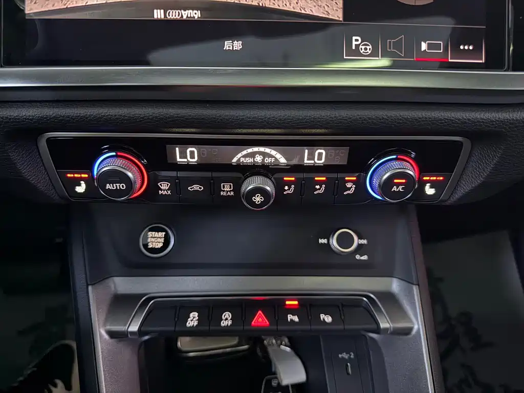 Audi Q3 2022 — фото 17
