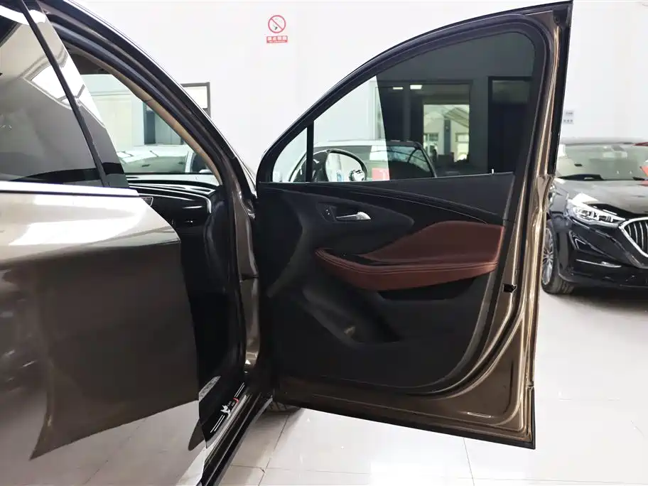 Buick Envision Plus 2018 — фото 26