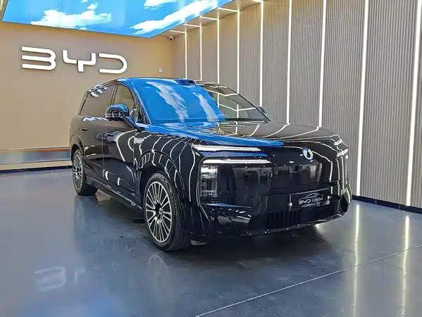 Denza N8L 2025