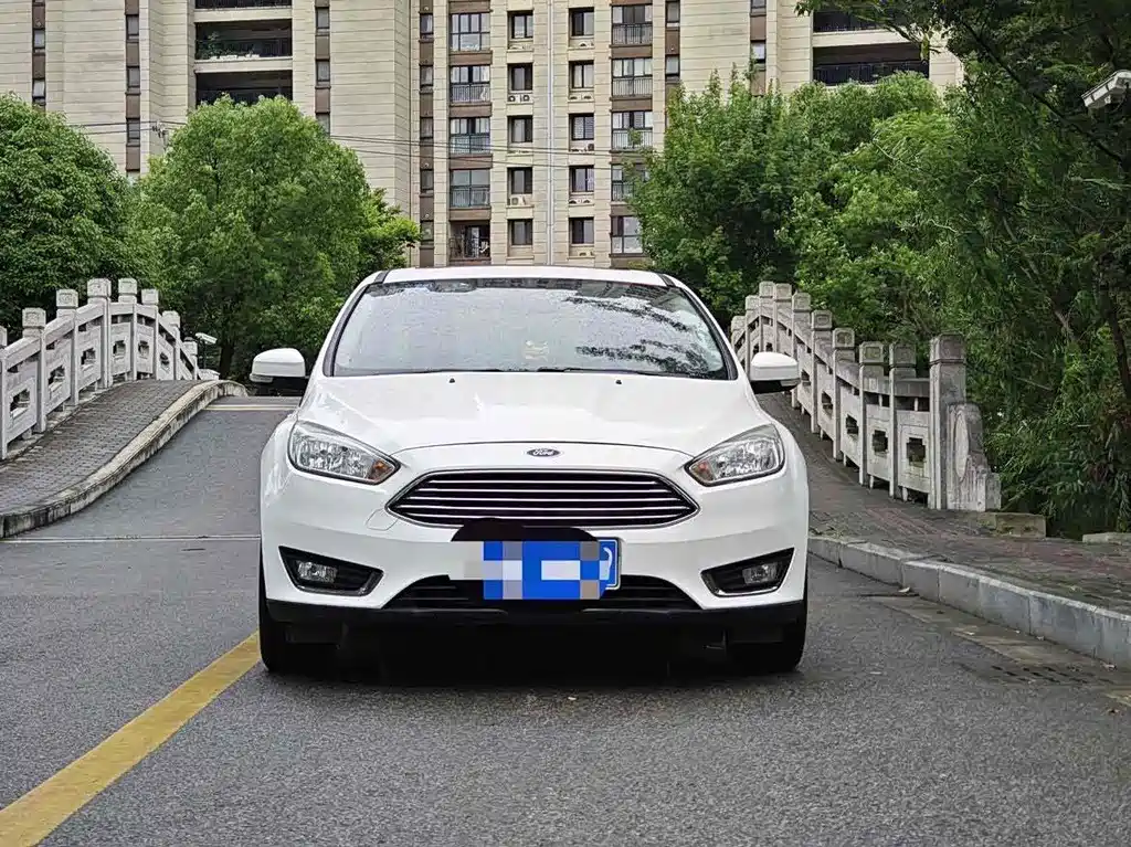 Ford Focus 2017 — фото 2