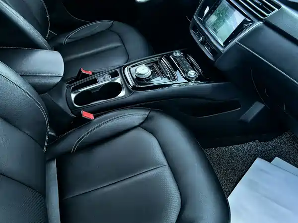 Roewe Ei5 2018