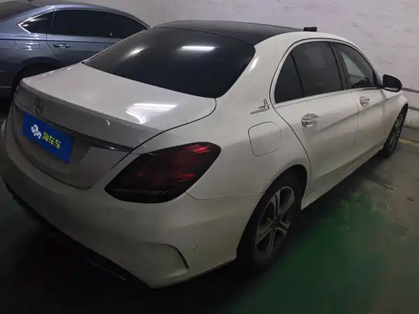 Mercedes-Benz C-Class 2021