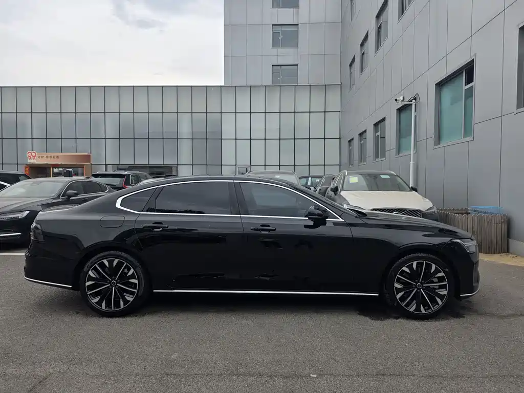 Volvo S90 PHEV 2025 — фото 4