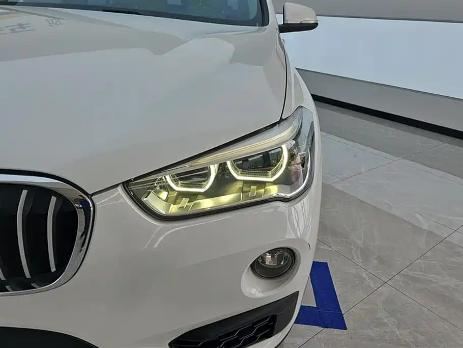 BMW X1 2019 — фото 5