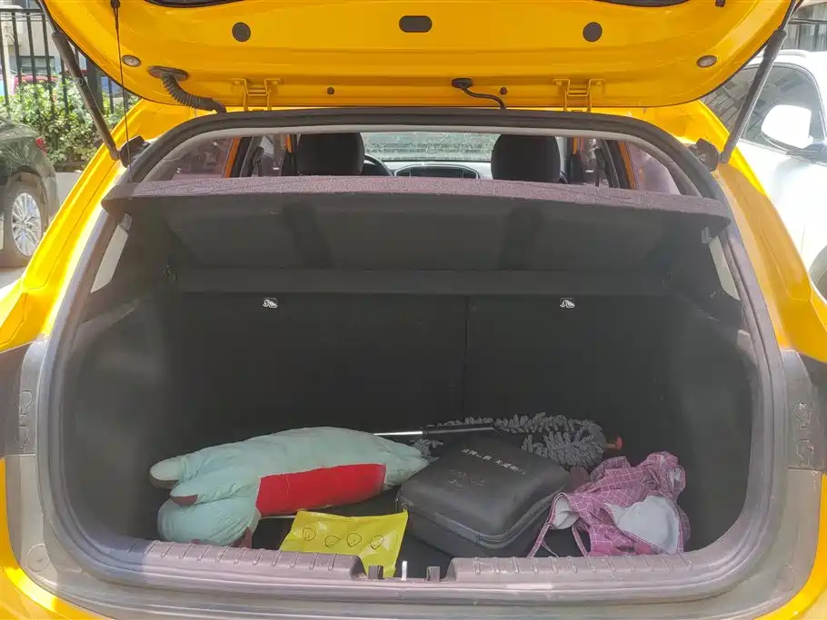 Kia KX1 2020