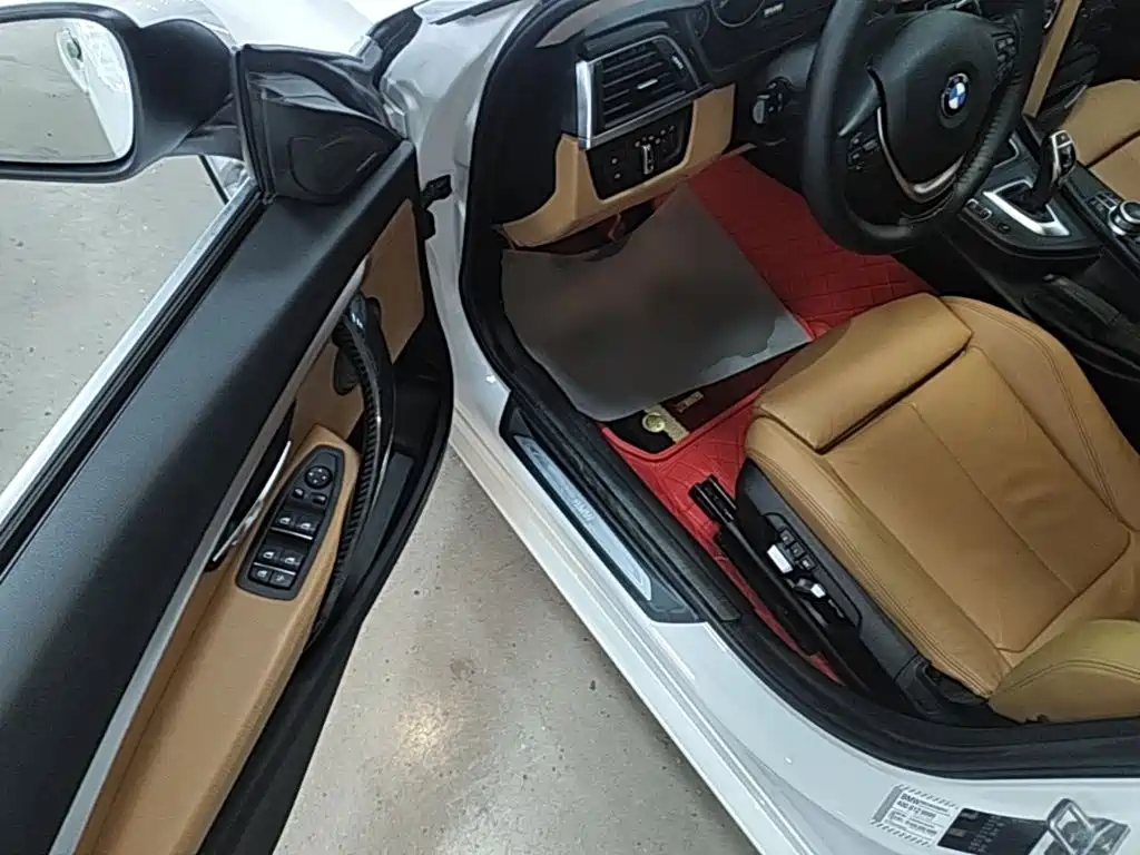 BMW 3 Series GT 2018 — фото 16