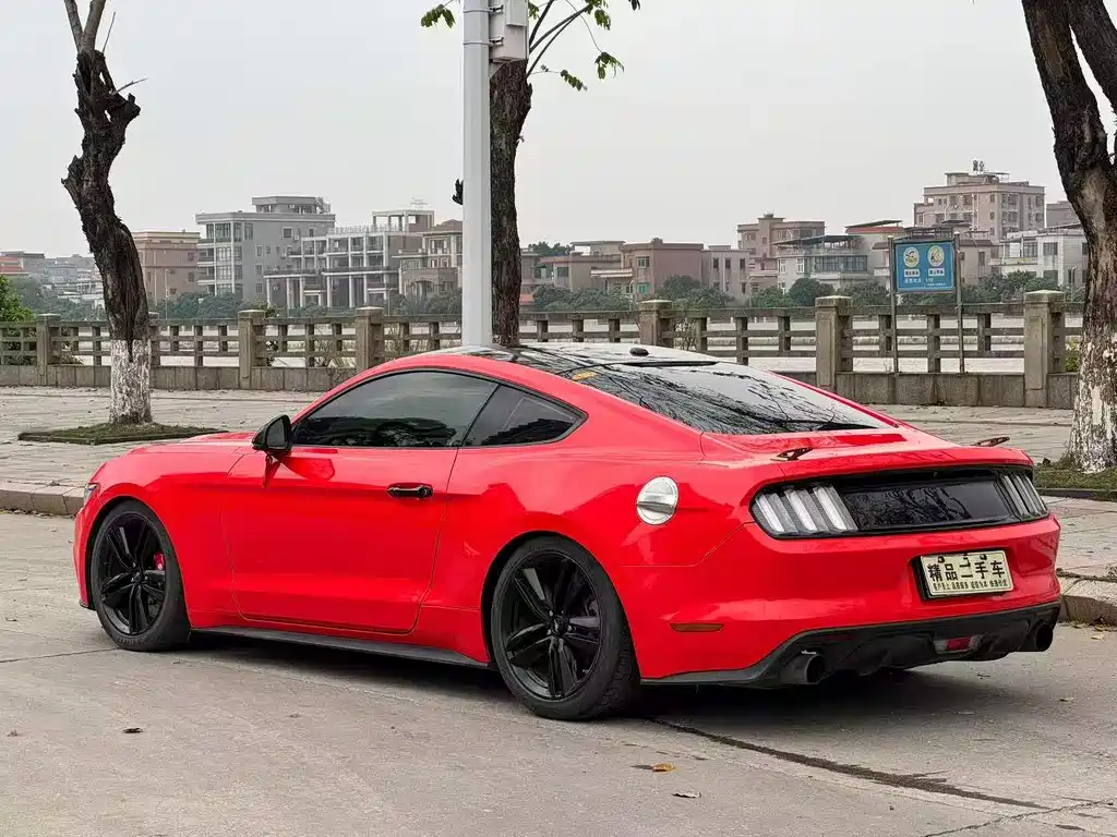 Ford Mustang 2016 — фото 9