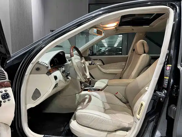 Mercedes-Benz S-Class 2004