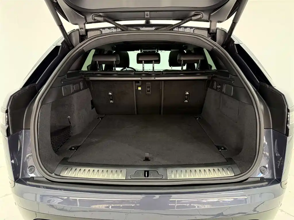 Land Rover Velar 2024 — фото 14