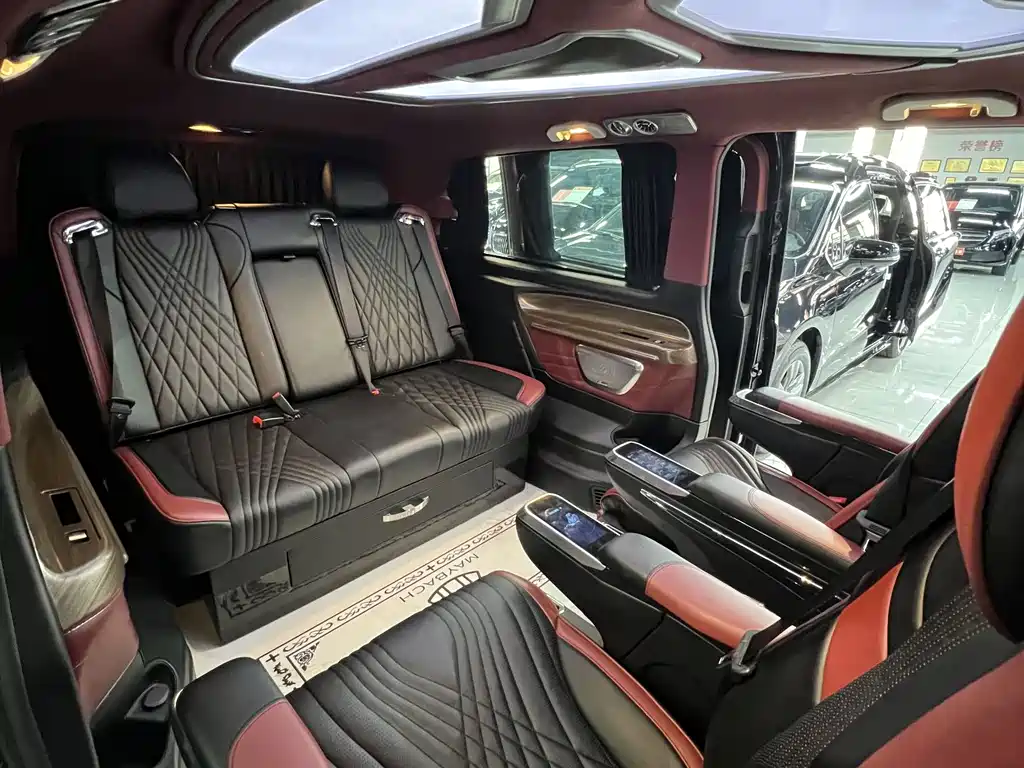 Mercedes-Benz Vito 2022 — фото 12