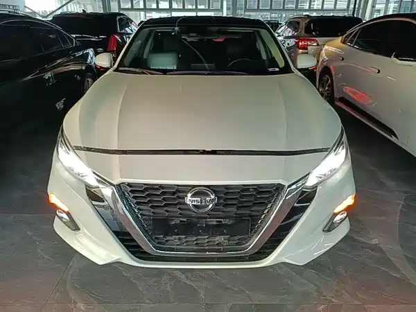 Nissan Teana 2021