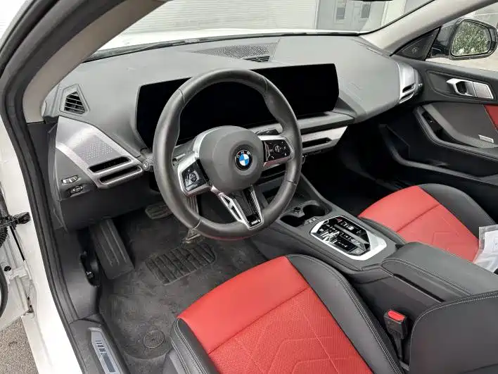 BMW 2 Series 2025 — фото 11