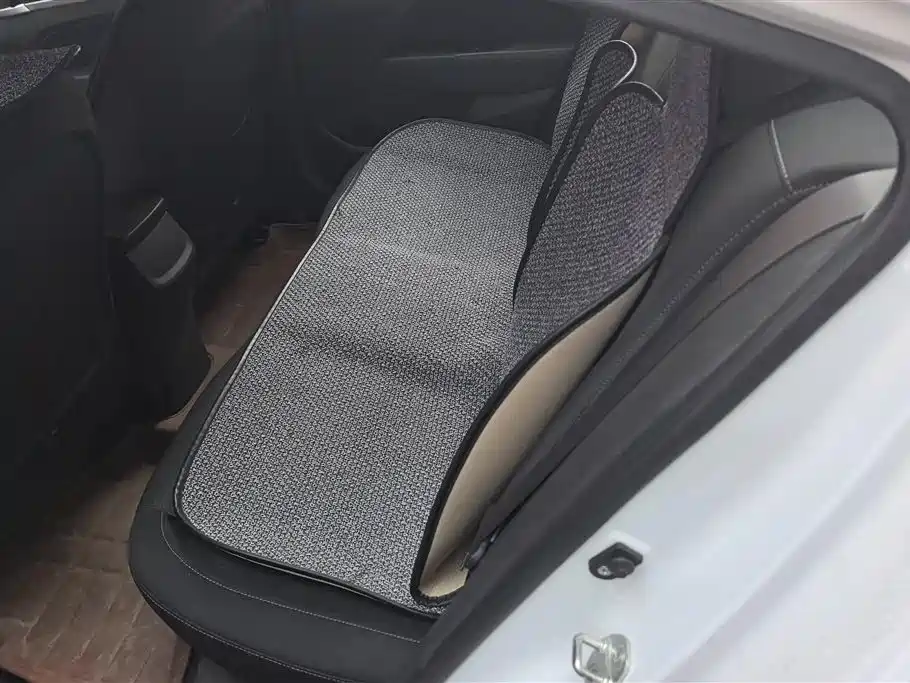 Hyundai Elantra 2019 — фото 11
