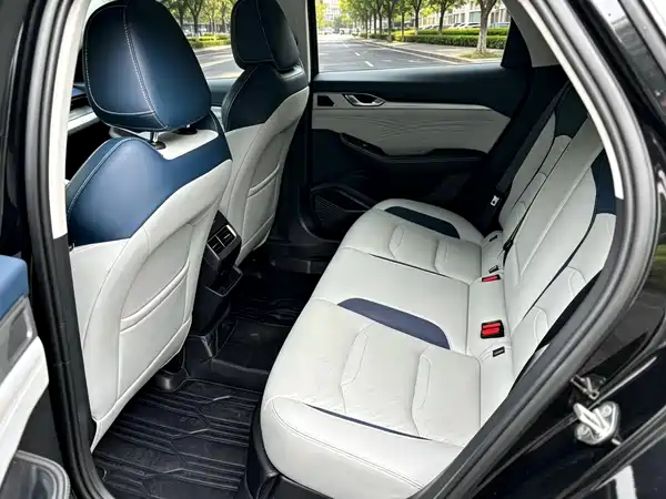 Geely Xingrui 2022