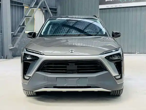 NIO ES8 2022