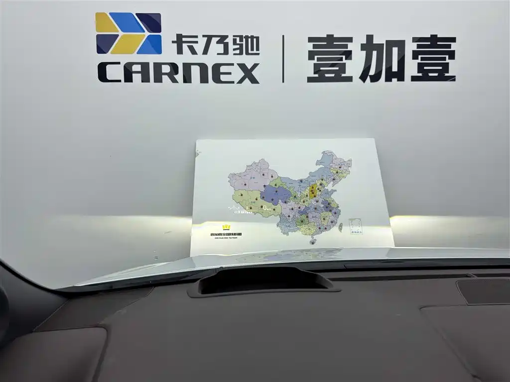 Toyota Sienna 2023 — фото 14