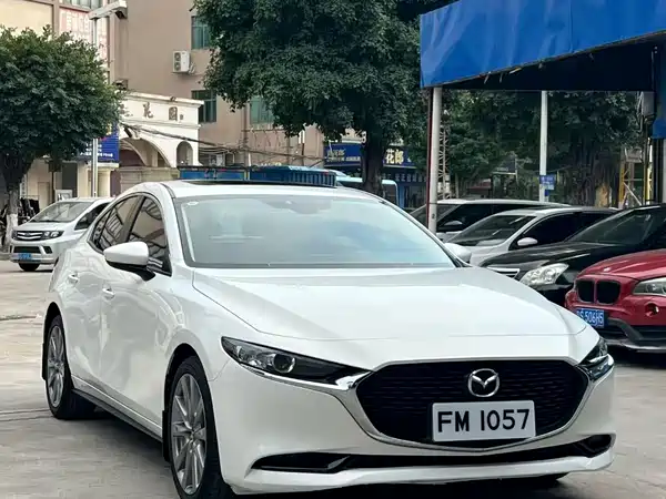 Mazda 3 Axela 2021
