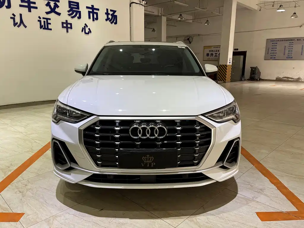 Audi Q3 2023 — фото 2