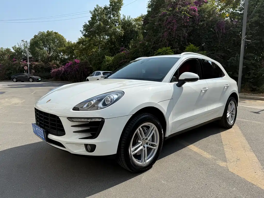 Porsche Macan 2018 — фото 1