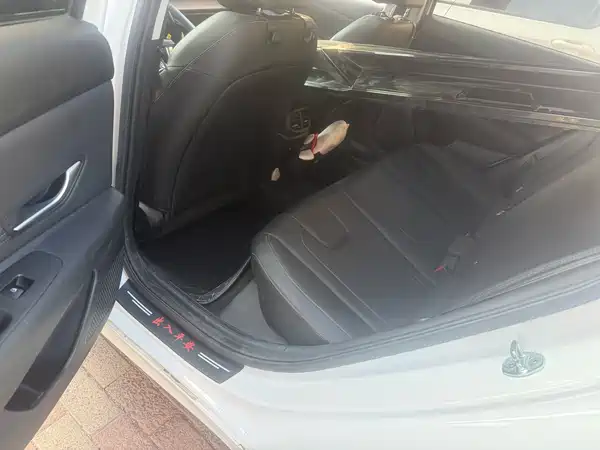 Hyundai Elantra 2022