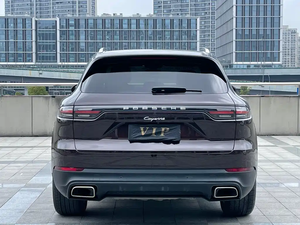 Porsche Cayenne 2018 — фото 12