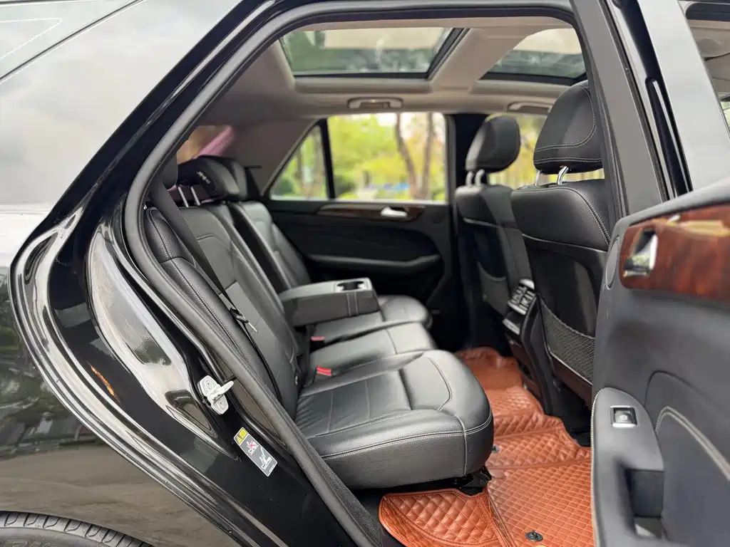 Mercedes-Benz M-Class 2015 — фото 17