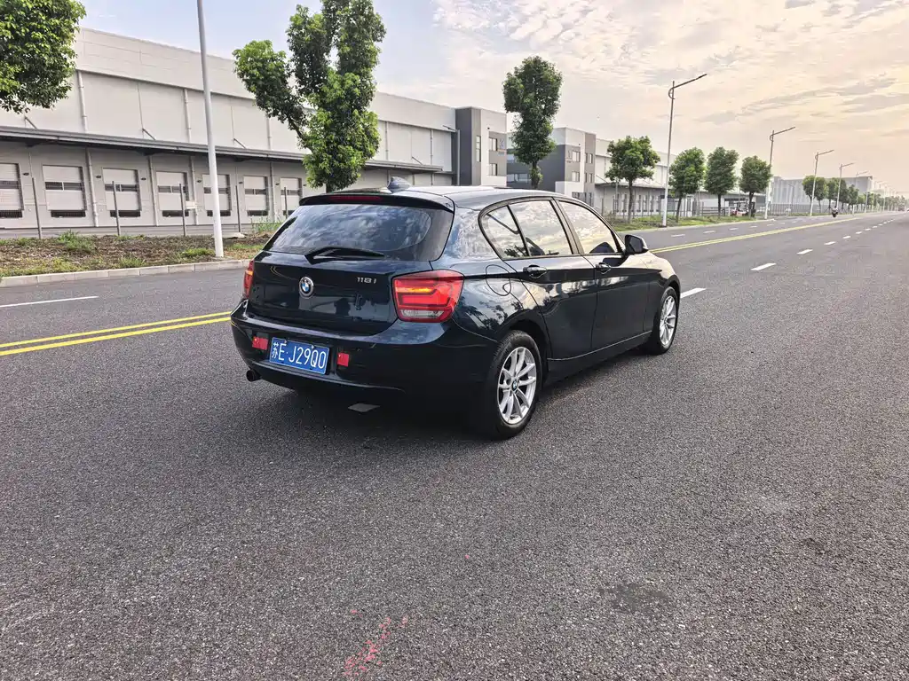 BMW 1 Series 2014 — фото 11