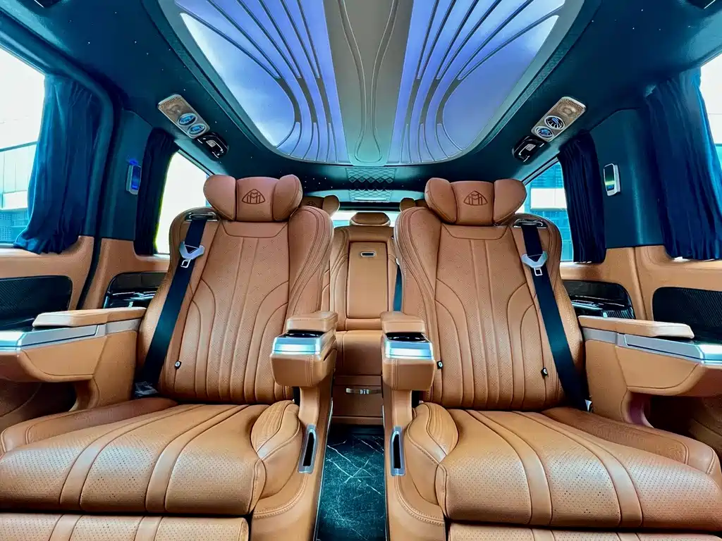 Mercedes-Benz Vito 2023 — фото 13