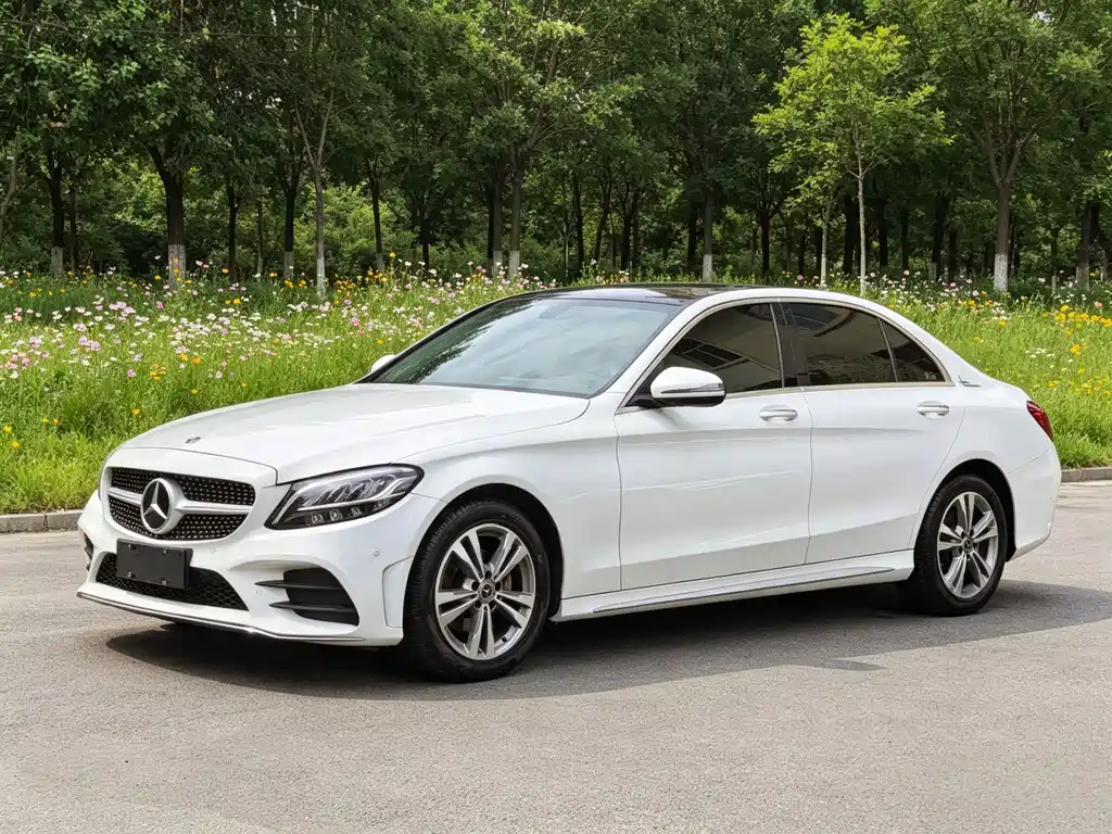 Mercedes-Benz C-Class 2021