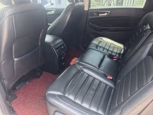 Ford Edge 2015