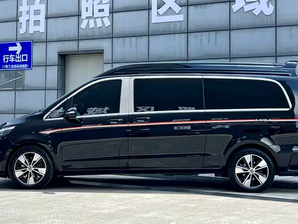 Mercedes-Benz V-Class 2023