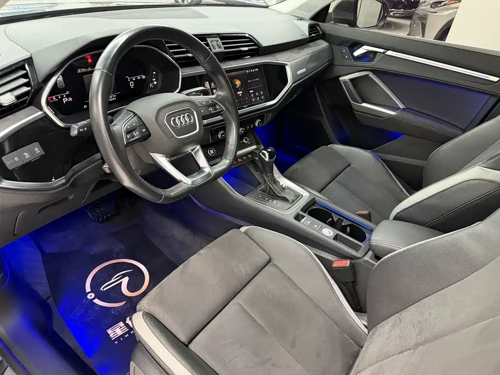 Audi Q3 2022 — фото 14