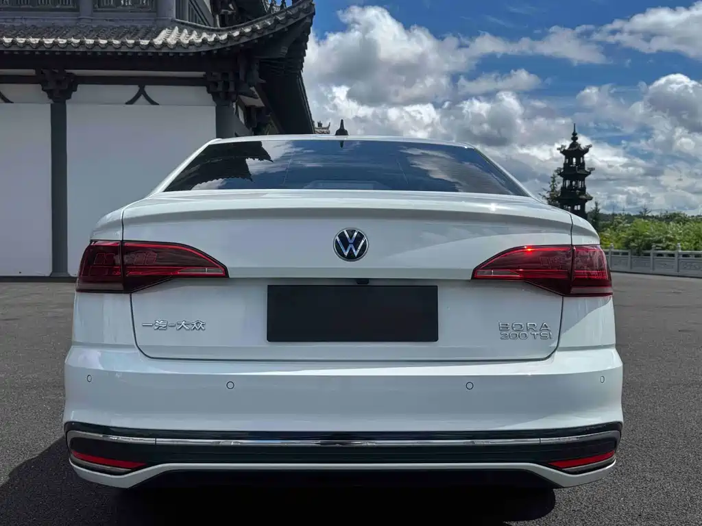 Volkswagen Bora 2023
