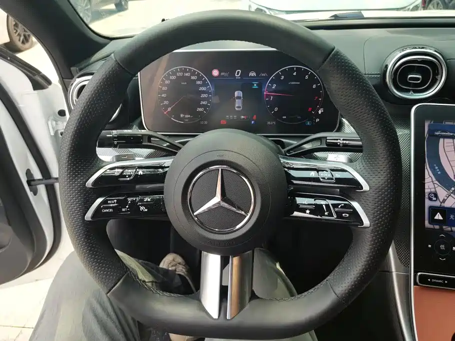 Mercedes-Benz C-Class 2026 — фото 15
