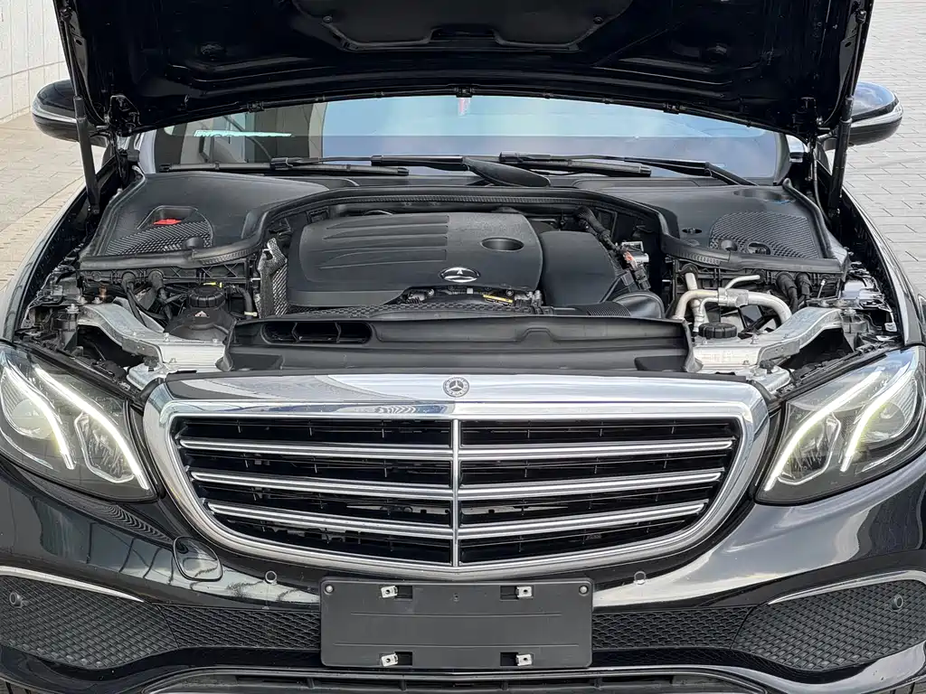 Mercedes-Benz E-Class 2020 — фото 9