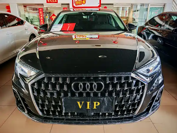 Audi A8 2024