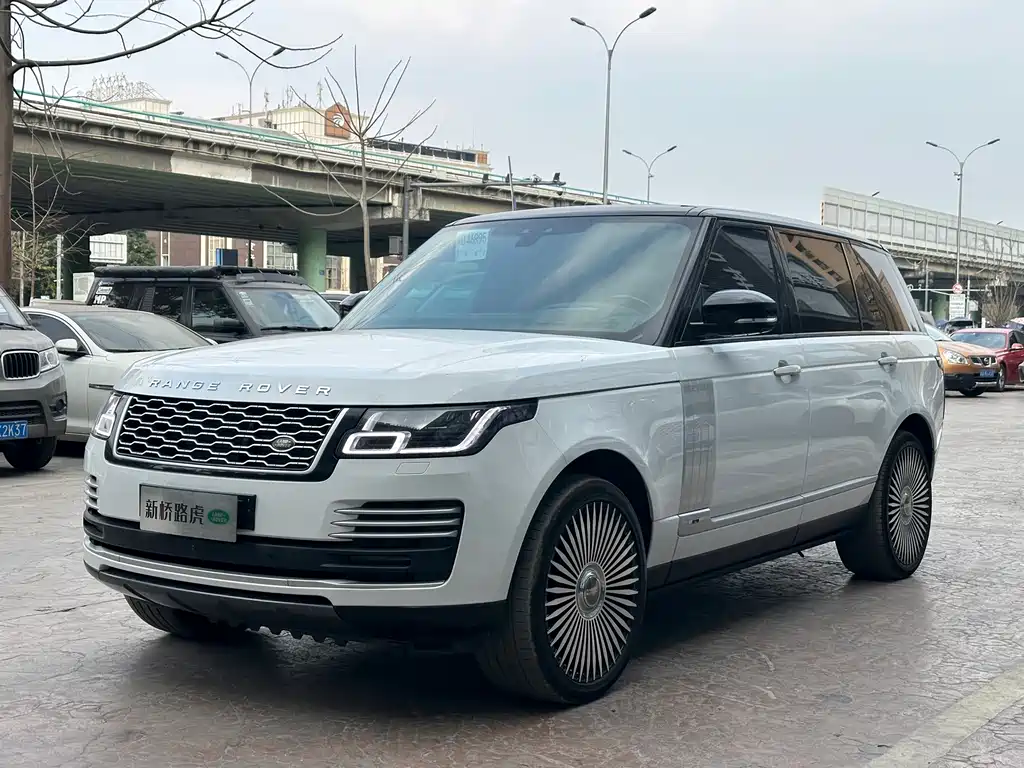 Land Rover Range Rover 2018 — фото 1