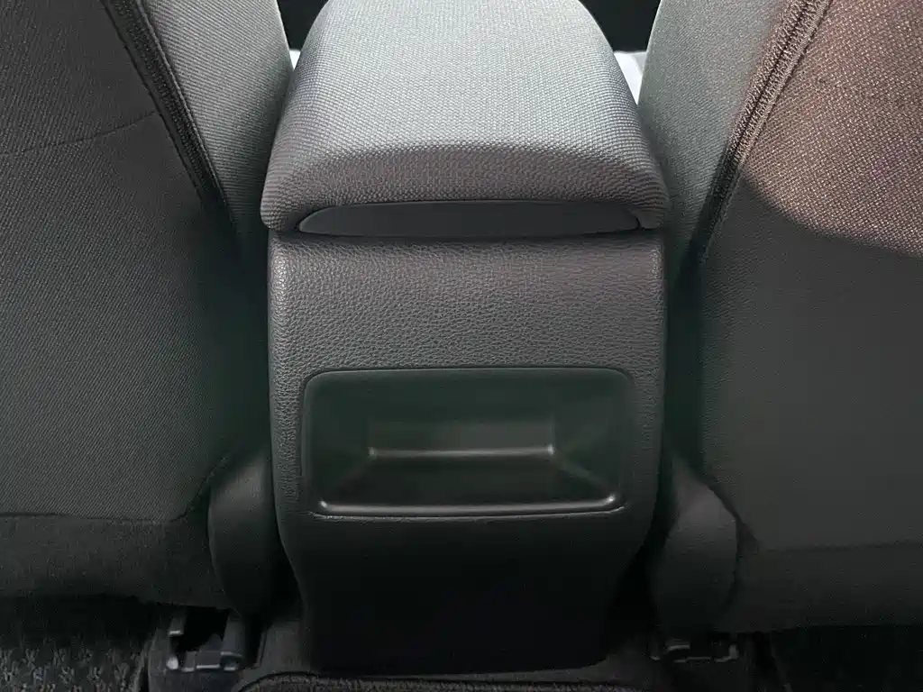 Toyota Corolla 2022 — фото 24