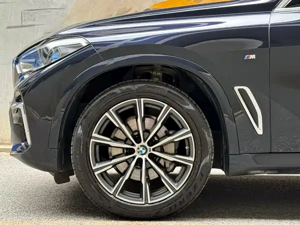 BMW X5 2023