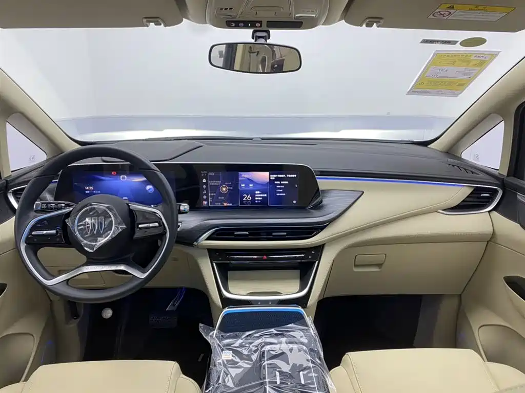 Buick GL8 Hybrid — фото 6
