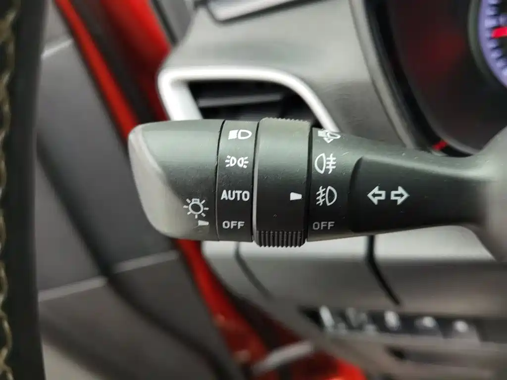 Isuzu D-MAX 2023 — фото 21