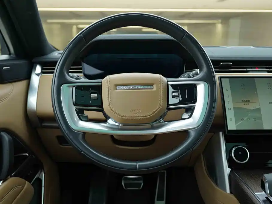 Land Rover Range Rover 2023 — фото 21