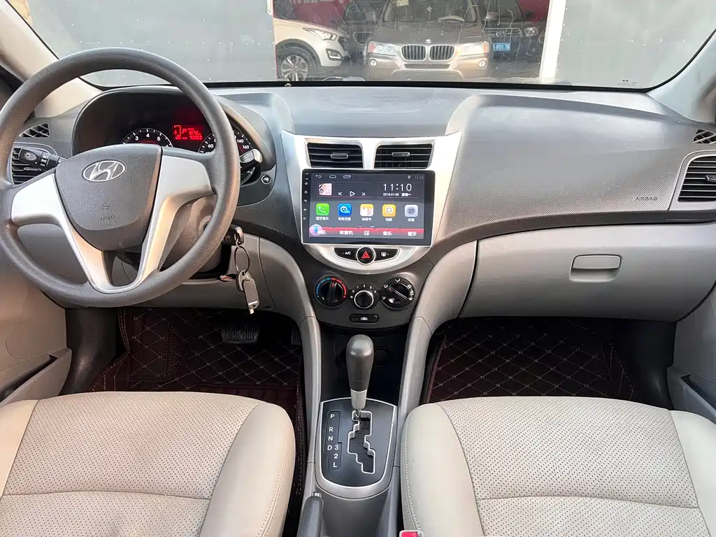 Hyundai Verna 2014 — фото 15