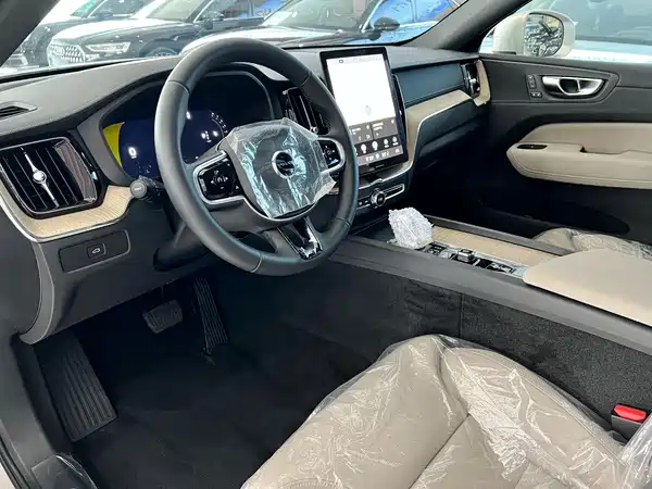 Volvo XC60 2026