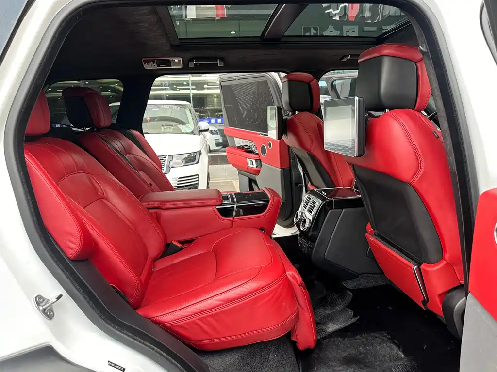 Land Rover Range Rover 2018 — фото 11