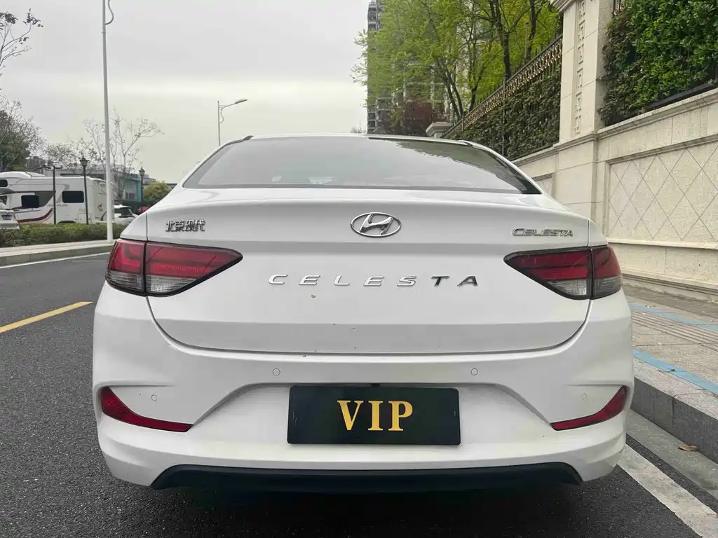 Hyundai Elantra 2018 — фото 4