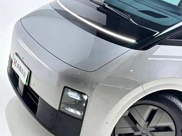Li Auto MEGA 2024