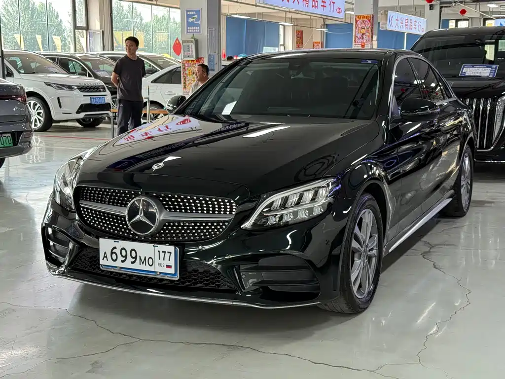 Mercedes-Benz C-Class 2021