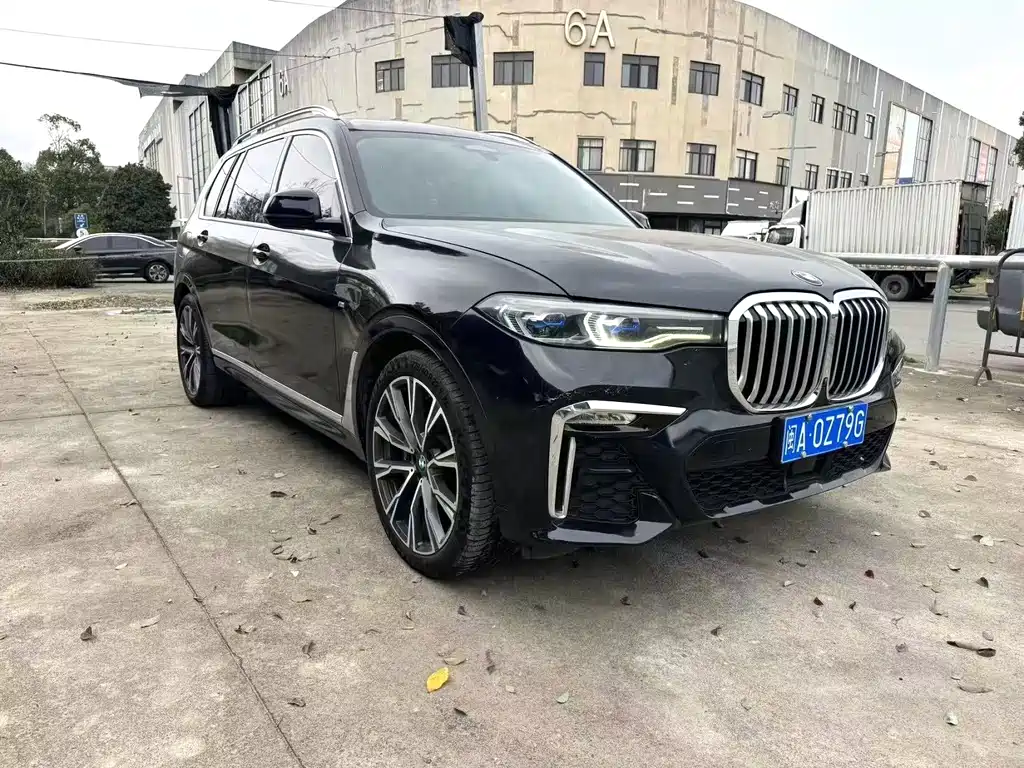 BMW X7 2021 — фото 3